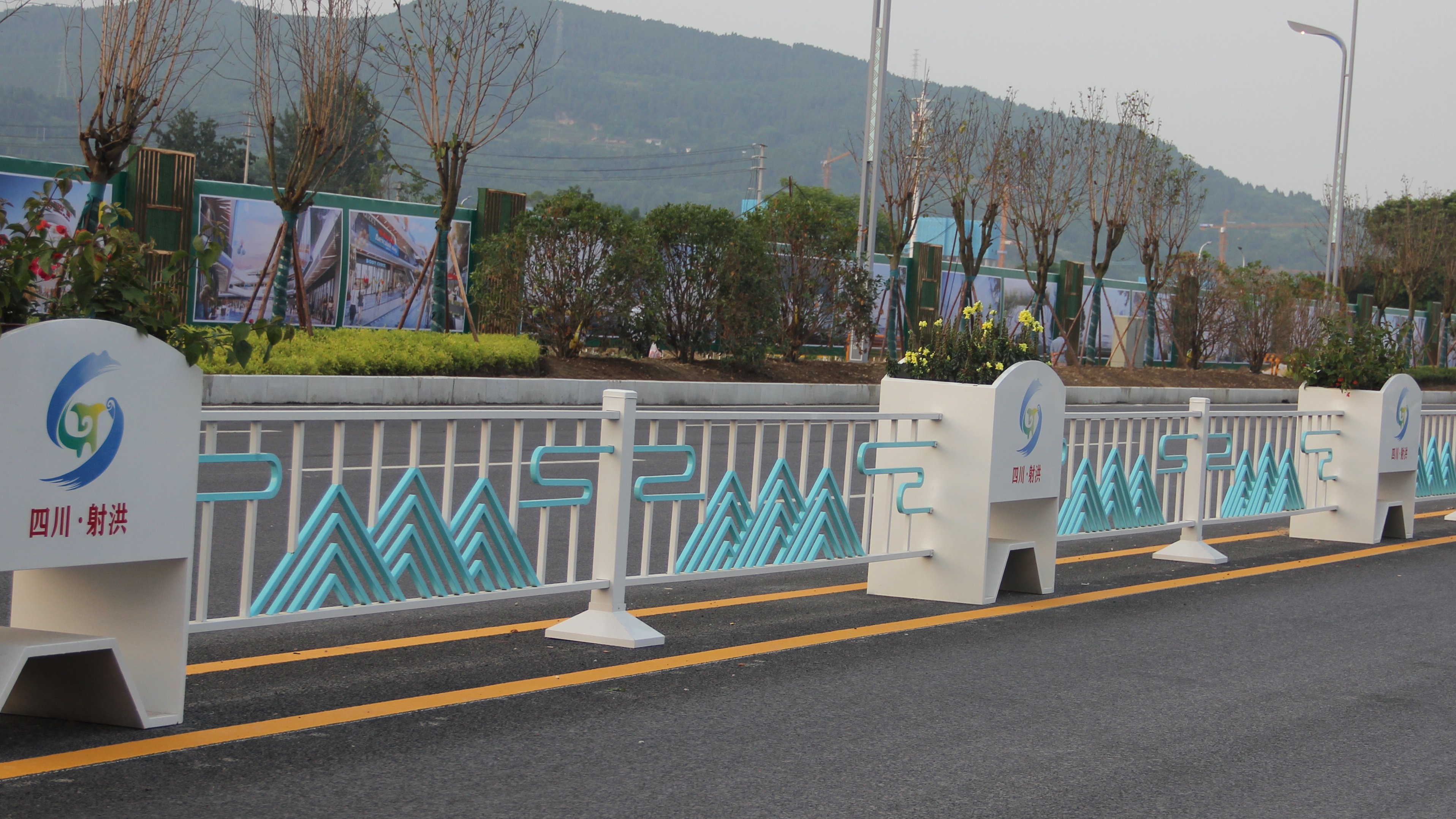 射洪花箱护栏案例 